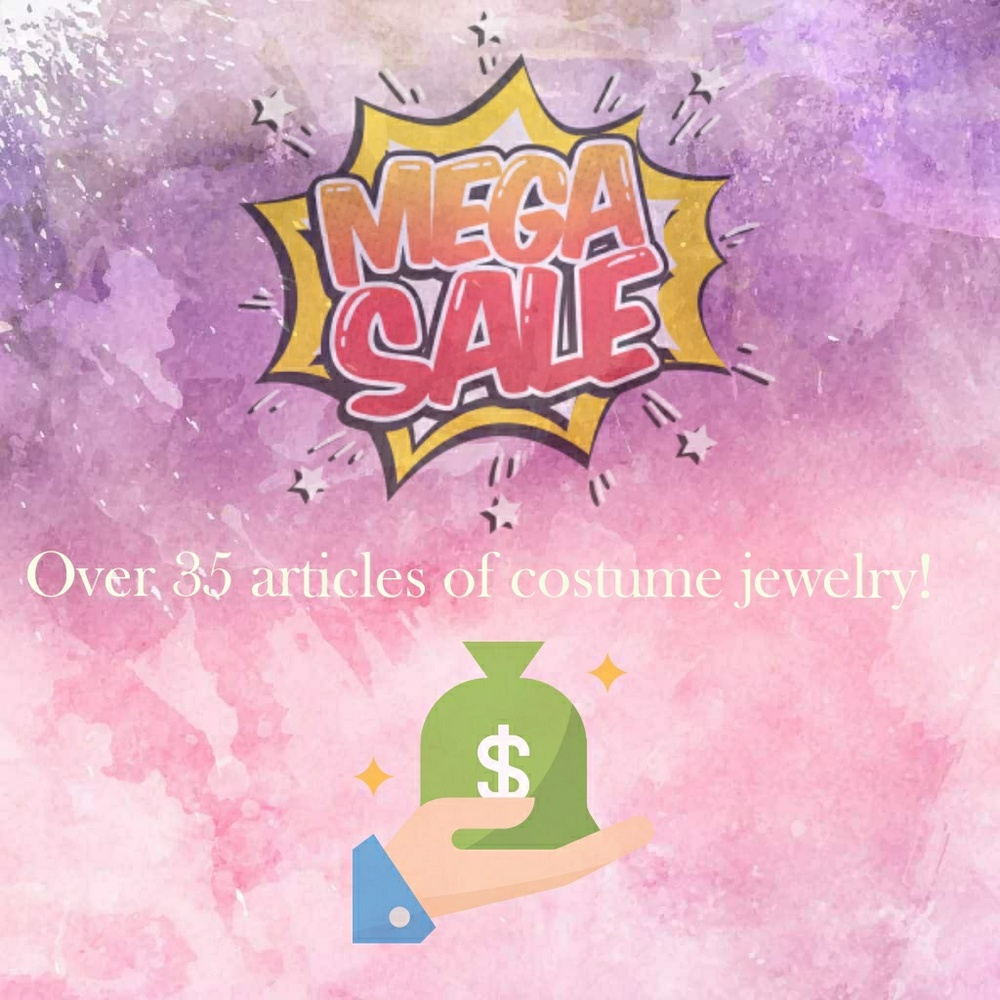 Bag of Miscellaneous Costume Jewelry